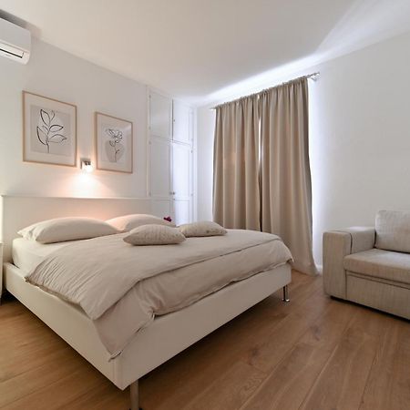 Near Zadar City Center Apartment With Free Parking And Air Condition In Each Room Eksteriør billede