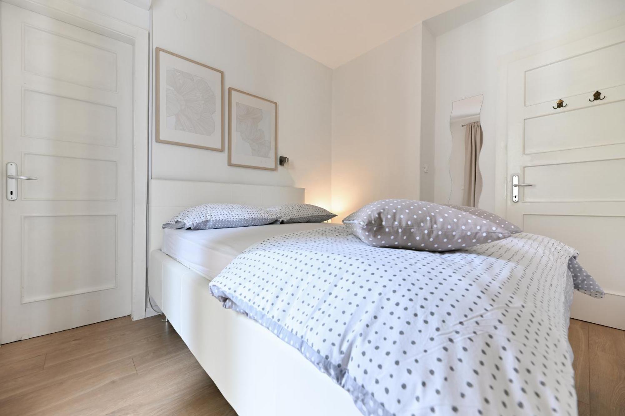 Near Zadar City Center Apartment With Free Parking And Air Condition In Each Room Eksteriør billede