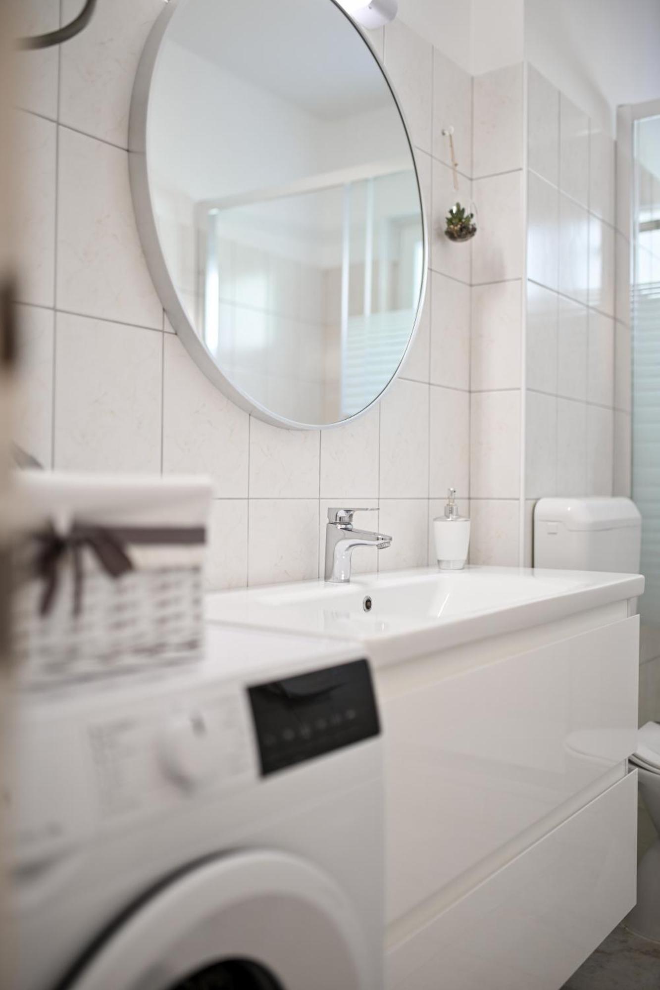 Near Zadar City Center Apartment With Free Parking And Air Condition In Each Room Eksteriør billede