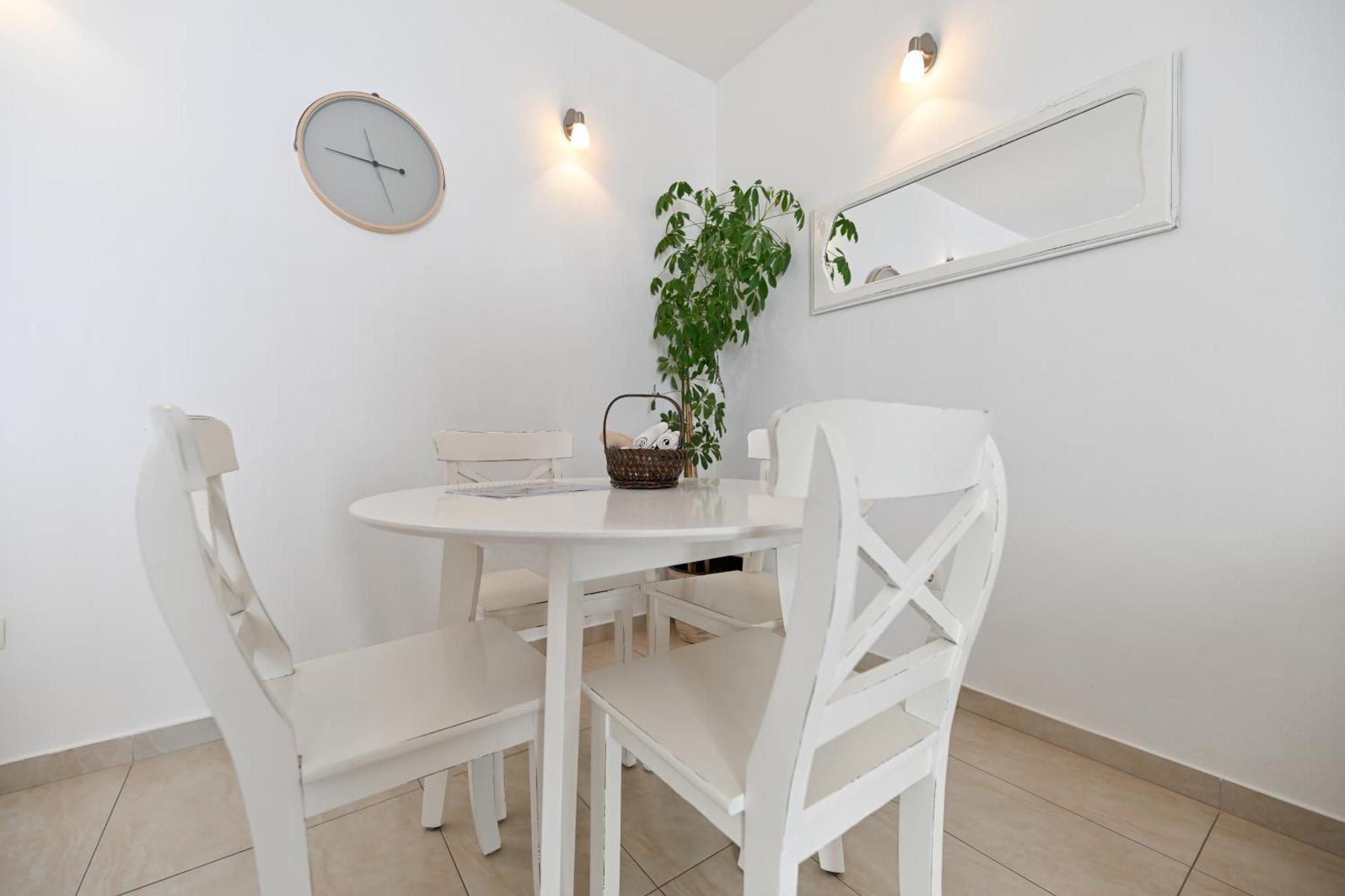 Near Zadar City Center Apartment With Free Parking And Air Condition In Each Room Eksteriør billede